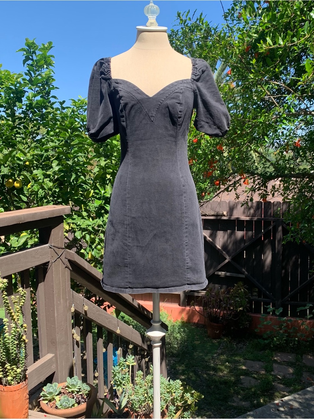 URBAN OUTFITTERS Charcoal Black Chelsea Puff Sleeve Denim Mini Dress size Small